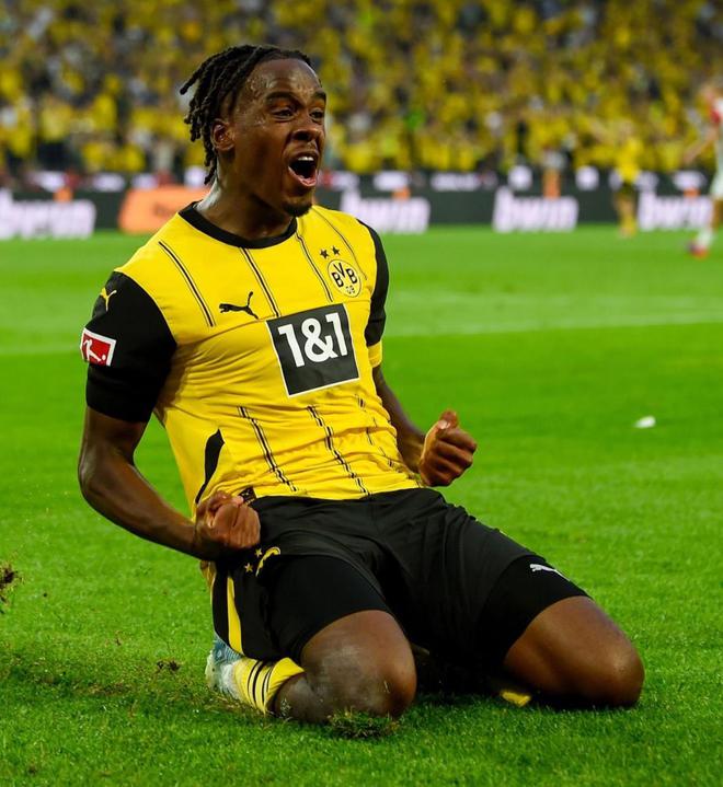 切爾西6500萬購得英鋒，拜仁三轉(zhuǎn)全空。