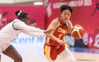 40中19，轟53+15，女籃新雙核亮眼。無張子宇，輸球夜有收獲。