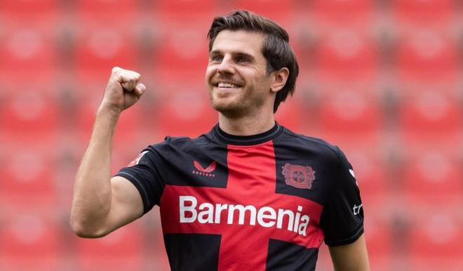 霍夫曼考慮轉(zhuǎn)會，若阿隆索留任。期待坦誠溝通。