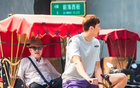 周琦蹬三輪拉客，2米17中鋒副業(yè)曝光，網(wǎng)友熱議其退役計(jì)劃。