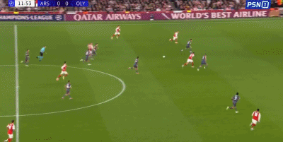 阿森納2-0奧林匹亞科斯，馬丁內(nèi)利破門，薩卡建功