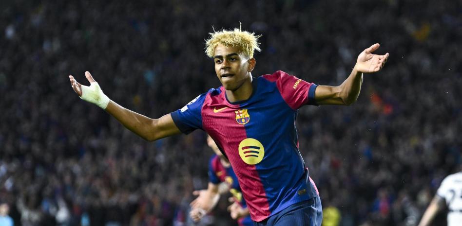 對陣巴黎賽前遲到？記者：亞馬爾當(dāng)天準(zhǔn)時(shí)參加了熱身訓(xùn)練