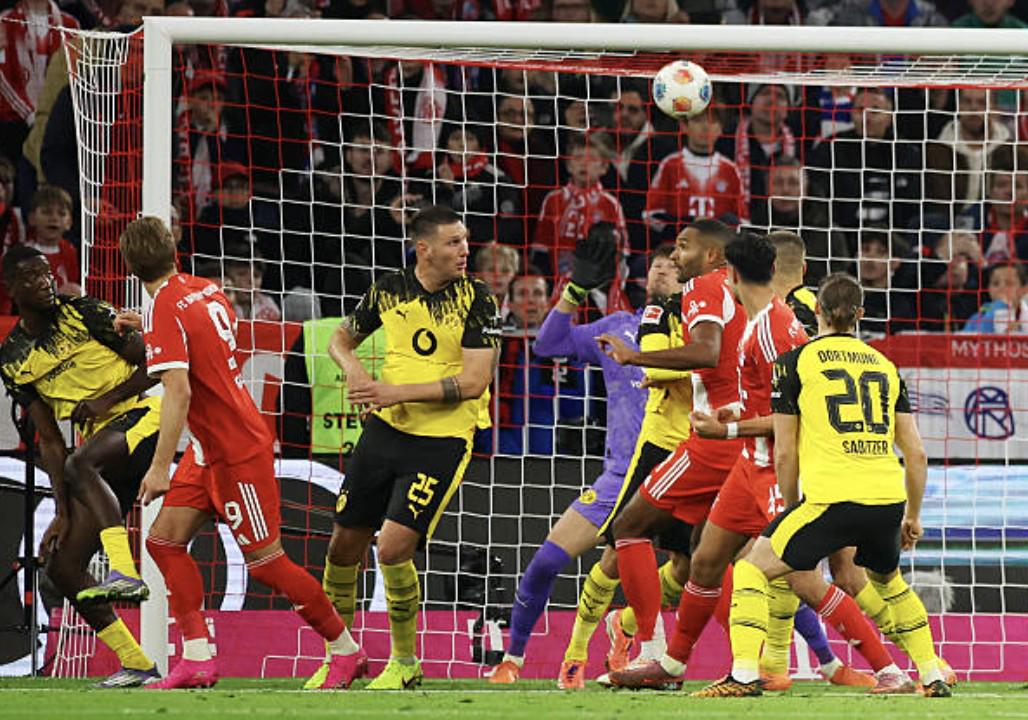 主持人：裁判注意到了凱恩與吉拉西的接觸，但不足以構(gòu)成犯規(guī)