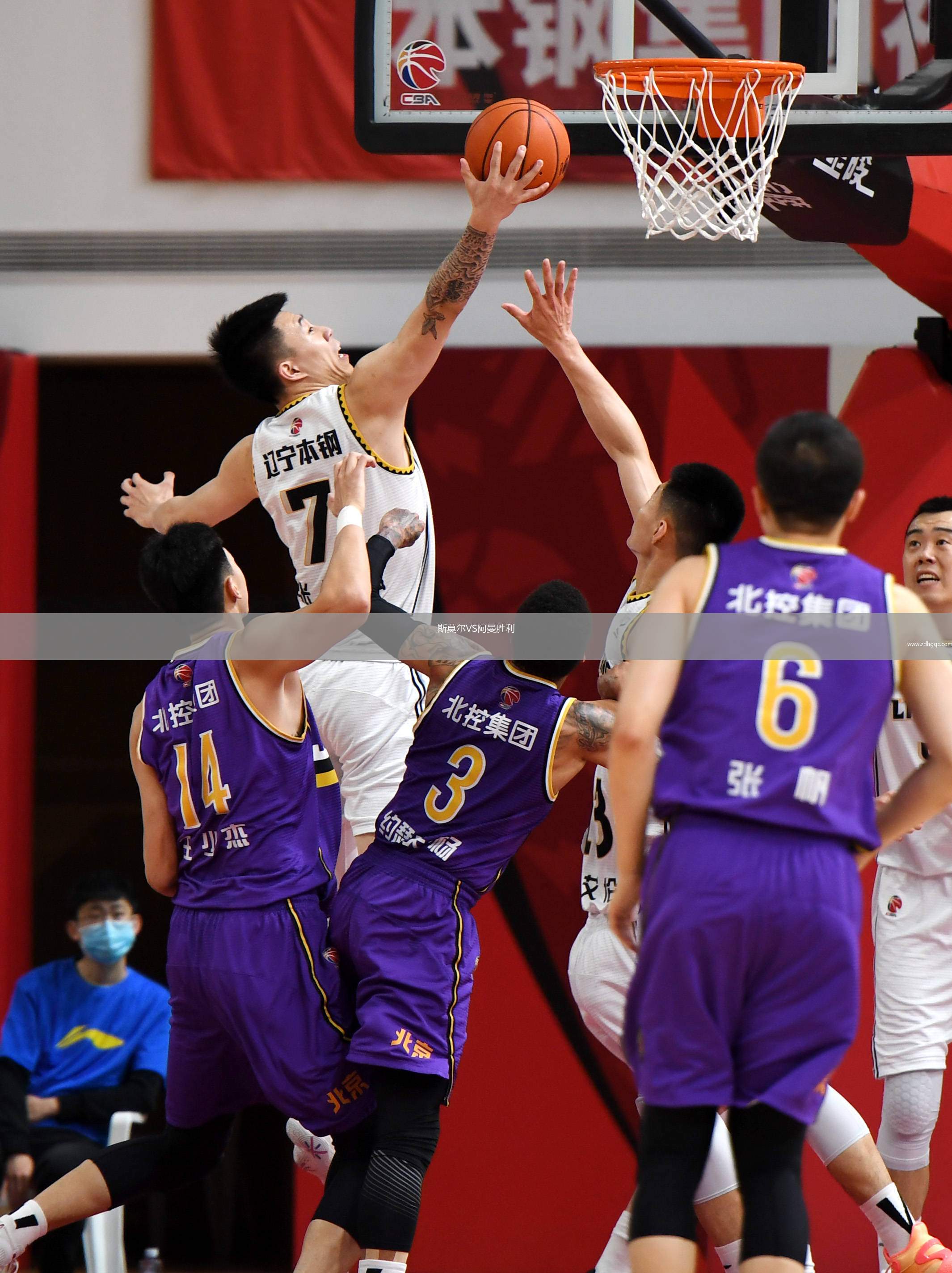 斯莫爾VS阿曼勝利